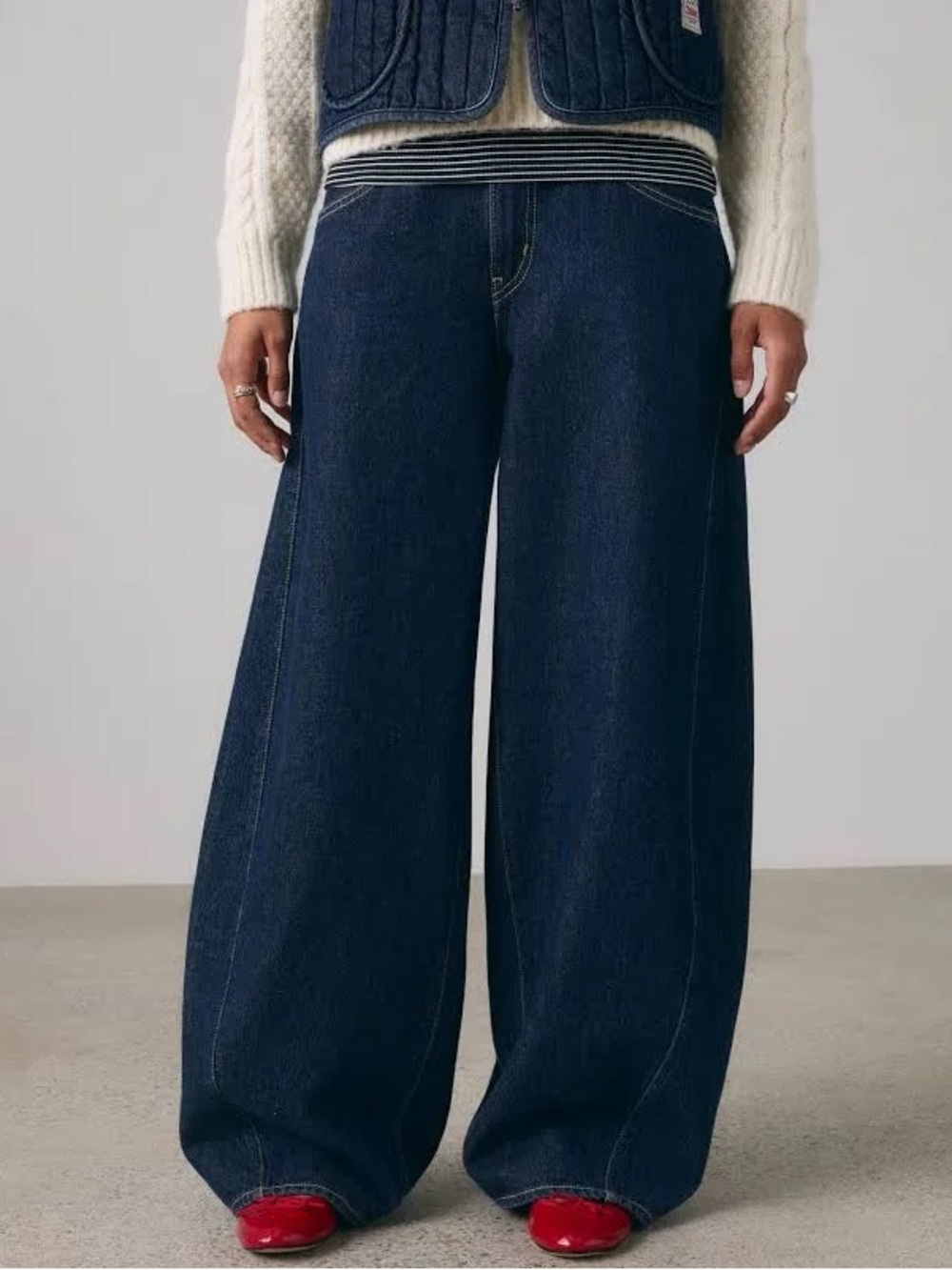 Levi's Premium Super Baggy Barrel Jeans Womens Size 30 Dark Indigo Denim